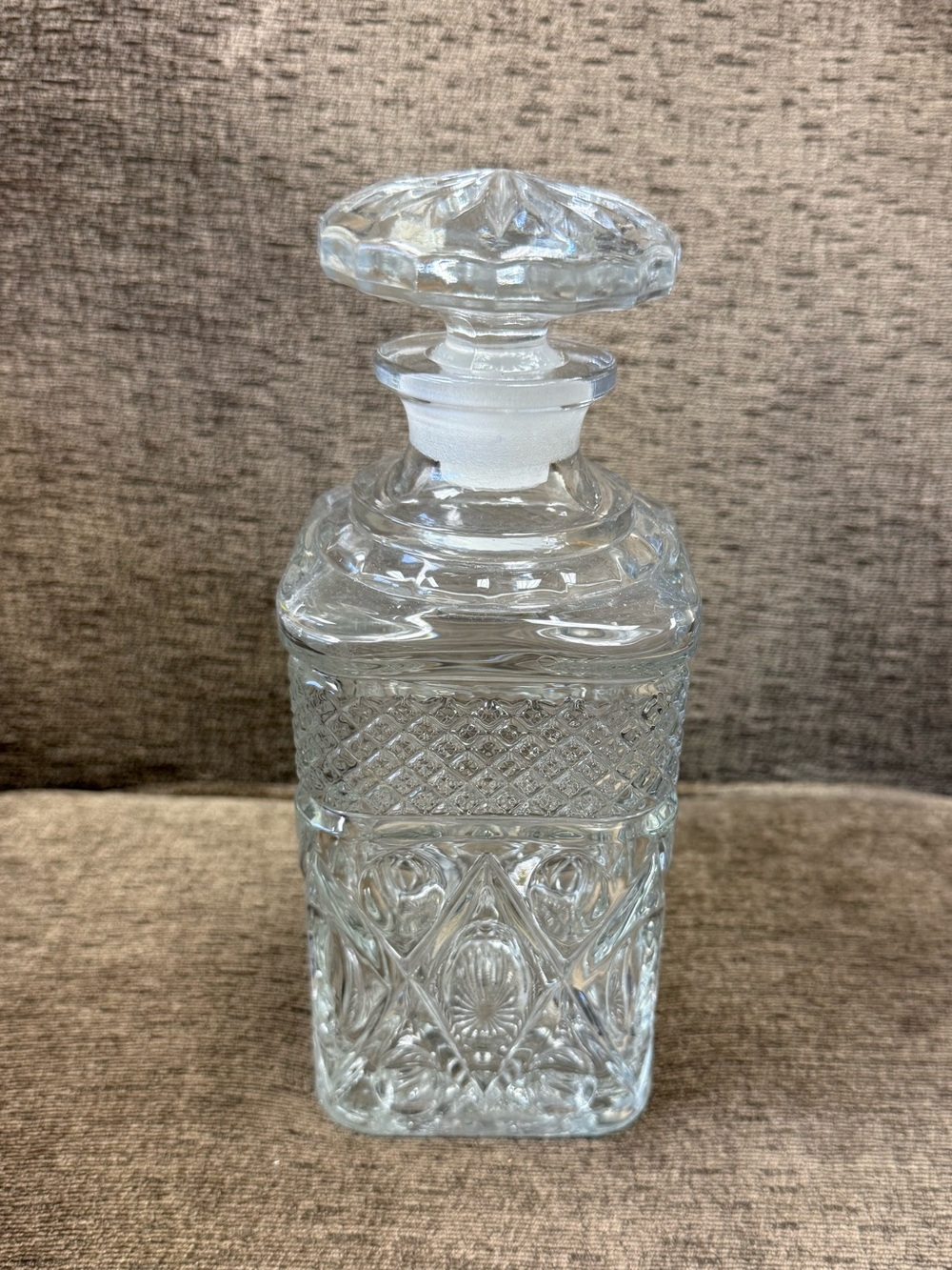 Vintage Imperial Glass "Cape Cod" Square Whiskey Decanter. - Picture 3 of 10